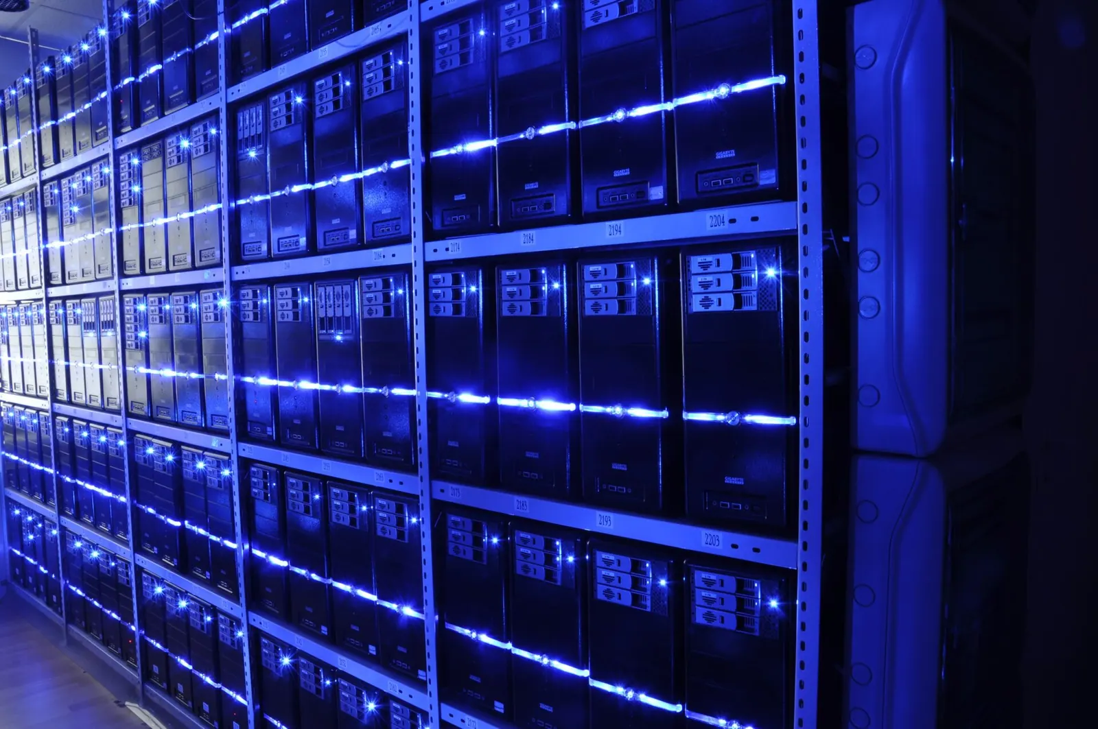 Phòng máy chủ của một trung tâm dữ liệu, nơi đặt bản backup ngoài site