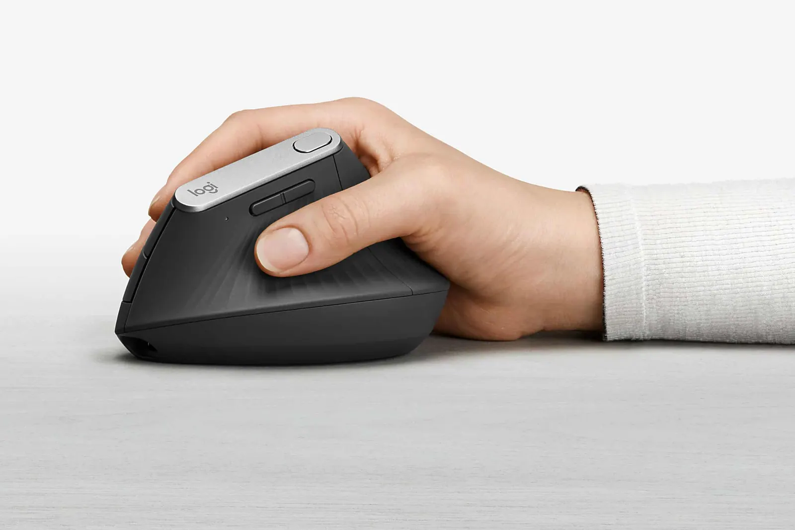 Vì sao dev hay mỏi cổ tay? Hội chứng ống cổ tay và chuột dọc ergonomic
